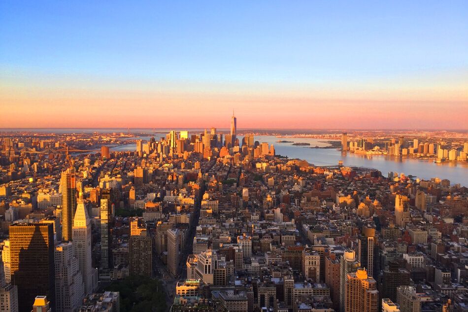 view from the 86th floor observation deck at the empire state building observatory